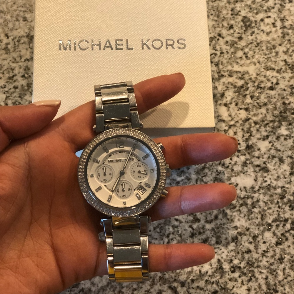 Michael Kors Lifestyle silver Parker watch - Picture 3 of 4